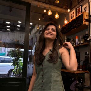 Hruta Durgule Instagram - 💇‍♀️❤️
#hrutadurgule #new #haircut #positivevibes