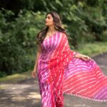 Hruta Durgule Instagram - This saree sways to nature's rhythm.. Styled by @shalmalee_t Outfit by @suta_bombay Make up by @madhuradeokute Hair by @devendra.pushpa Pictures by @ganesh_theshutterkey #HrutaDurgule #sareelove #monsoon