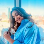 Hruta Durgule Instagram - Blue 🩵 #onset #workdiaries #blue #grateful #blessed Birmingham, United Kingdom