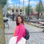 Hruta Durgule Instagram - Rotterdam 🌸 #travel #explore #rotterdam #netherlands #markhtalrotterdam #grateful #blessed Cube house
