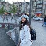 Hruta Durgule Instagram - Amster-gram😉❤️ #amsterdam #netherlands #vibes #chillvibes #beautiful #travel #explore #grateful #blessed #canals #canalsofamsterdam Amsterdam City Central