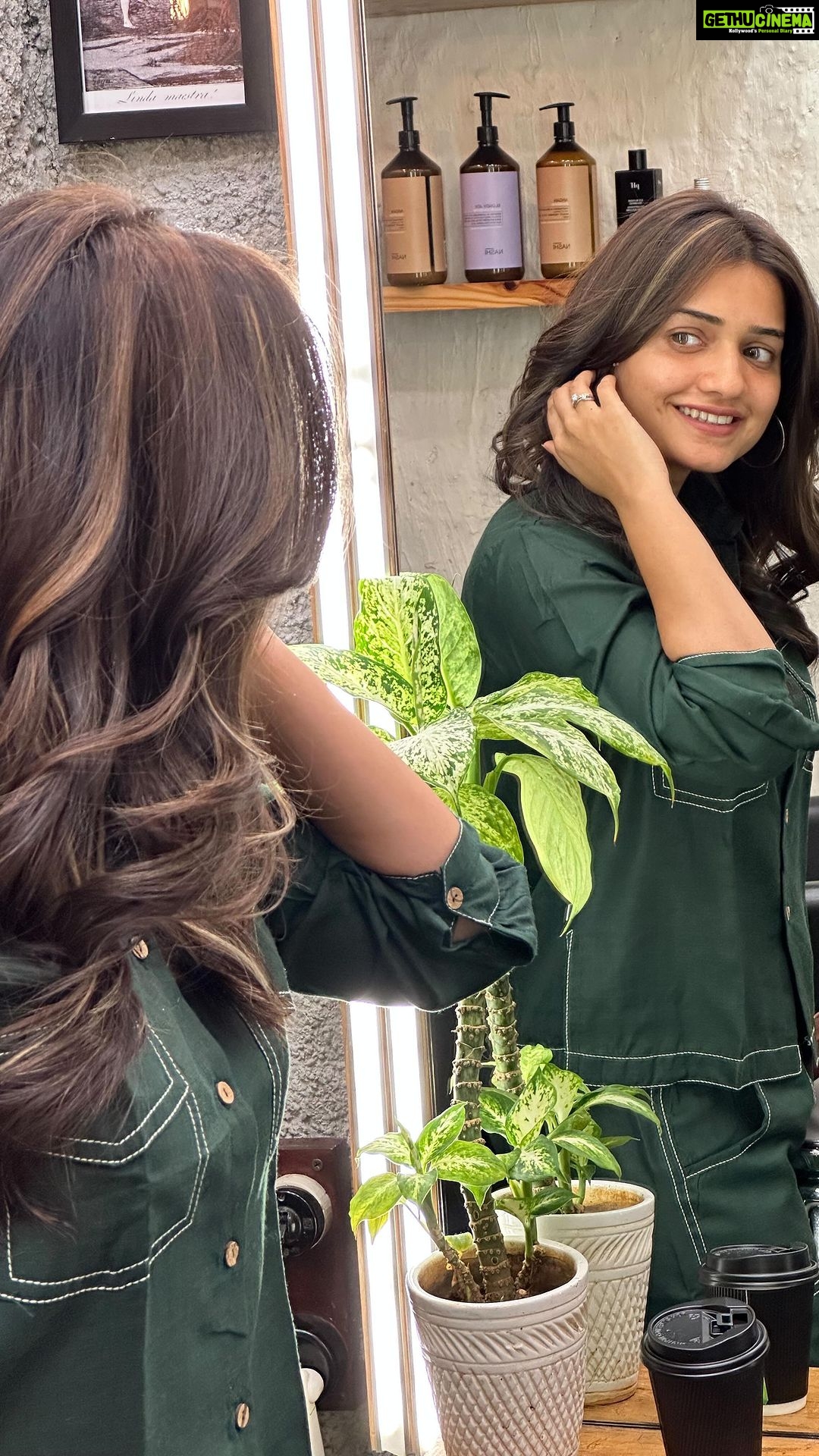 Hruta Durgule - 367.3K Likes - Just Some Self Love ❤️🌸
#selflove #grateful #blessed #happy #gratitude #tonewbeginnings