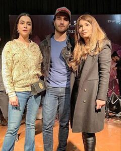 Humaima Malick Instagram - Aye ibne Adam
Ik Teri Chahat Hai Or Ik Meri Chahat Hai
Hoga To Wohi Jo Meri Chahat Hai
Haan Ager Tune Superd (hawale) Kardia Khood Ko
Uske Jo Meri Chahat hai
To Main Tujhe Woh Bhi Donga Jo Teri Chahat Hai...
Or Ager Tune Mukhalfat Ki Uski Jo Meri Chahat Hai 
Tu Main Thaka Dunga Tujhe Us Main Jo Teri Chahat Hai
Phir Hoga Wohi Jo Meri Chahat Hai.... @ferozekhan congratulations Feroze Khan Mera bhai Allah Tumhey hamesha afiyat mey rakhay #bestfilmactor #bestfilmactorlsa #luxstyleawards