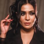 Humaima Malick Instagram - Yaaaaasss Slay! 😻Muse: @humaimamalick Creative Director & Styling: @zafshabir Styling Assistant: @afsheenmalik Wardrobe: @nuofficial Makeup & Hair: @officiallubnarafiq Photography & Videography: @filmedbyakash Production: @thecactusagency