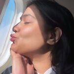 Humaima Malick Instagram - Big kiss to my Allah blessing I can’t count on my fingers … جب سے تو نے مجھے دیوانبنا رکھا ہے سنگ ہر شخص نے ہاتھوں میں اٹھا رکھا ہے Jab Se Tu Ne Mujhe Deewana Bana Rakha Hai Sang Har Shakhs Ne Hathon Mein Utha Rakha Hai ! This poetry is for Allah read it again and again SKY