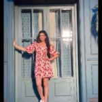 Ihana Dhillon Instagram – A sass a day
Keeps the basics away
😜