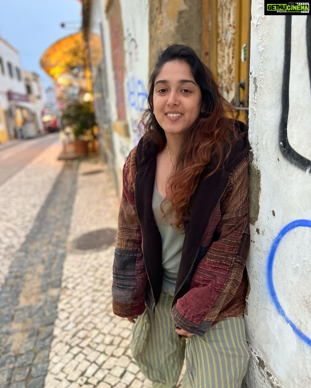 Ira Khan Instagram - Because I also post normal posts of pretty places and fancy quotes. 📸 @nupur_popeye Alvor, Algarve, Portugal