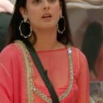 Isha Malviya Instagram – Pyaar mein ghussa hota hai, ladai bhi hoti hai par physical aggression, itna dominance. This is no language of love. This is the language of fear, frustration and toxicity.
Is this fair on Isha? Does she deserve this?
#teamishamalviya
Outfit: @doree_punjab
Jewels: @agsjewellery
Stylist: @khwaish_mehta @isshhhbykhwaish
@colorstv @officialjiocinema
#biggboss17 #bb17 #colorstv #jiocinema #endemolshine @endemolshineind
