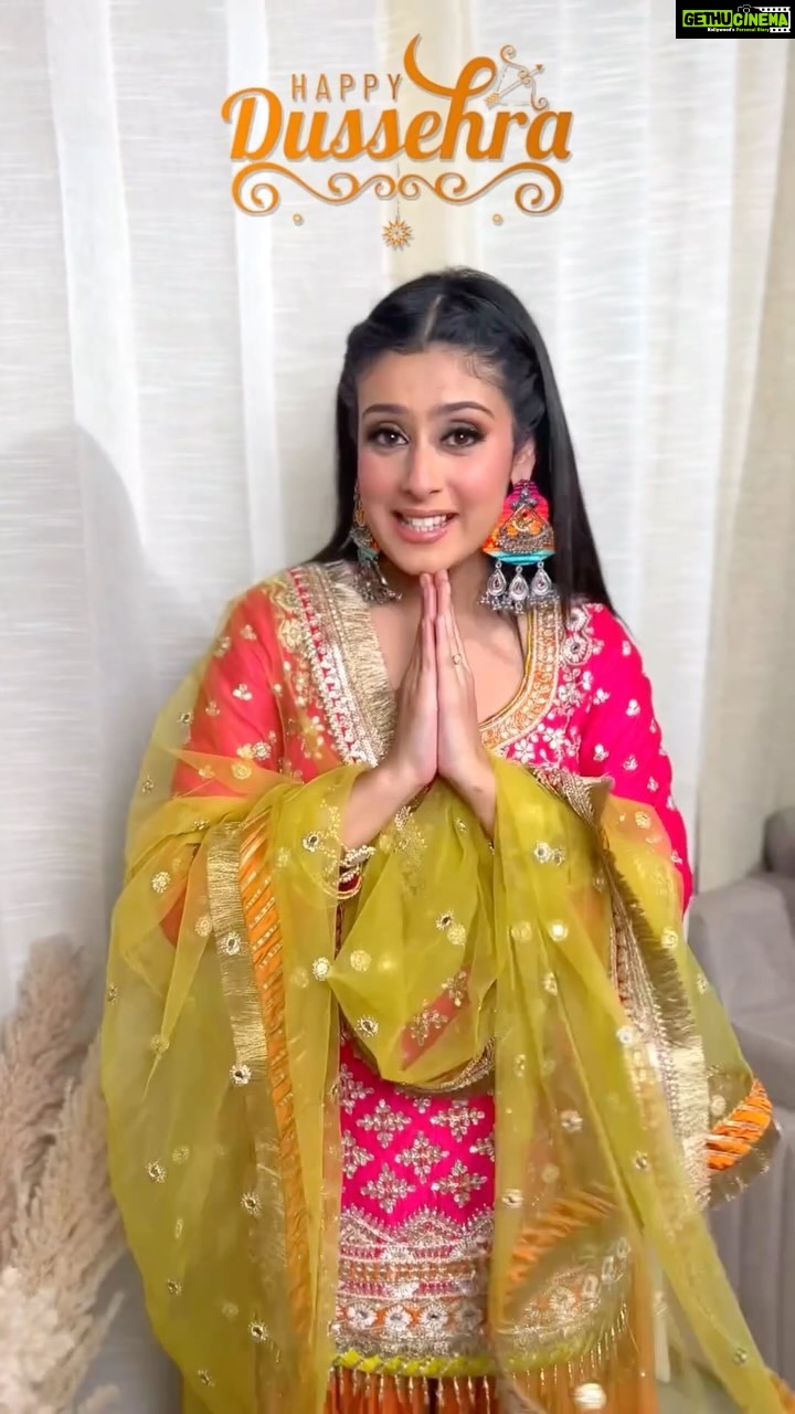 Isha Malviya Instagram - Burai par acchai ki jeet hoti aayi hai aur hoti rahegi. Aap sabhi ko Dussehre ki bohot bohot Shubhkamnaye. Jai Shree Ram! ❤️ #teamishamalviya Shot by: @filmakershally Outfit: @frontierphagwara Makeup: @chinupubeauty Hair: @shabana_sheikh_11 Stylist: @khwaish_mehta @isshhhbykhwaish Location: @summerhousestudio_ Team: @insyncdigitals @colorstv @officialjiocinema #biggboss17 #bb17 #colorstv #jiocinema #endemolshine #happydussehra