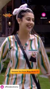 Isha Malviya Instagram - Posted @withregram • @officialjiocinema Aishwarya and Isha in ‘tehelka’ mode! 

Watch the new episode of #BiggBoss17 on JioCinema and @colorstv and catch all the ‘Unseen Undekha’ fun, streaming free only on #JioCinema

#BB17 #BB17onJioCinema #BiggBoss @beingsalmankhan

Nightsuit: @clozena
Stylist: @khwaish_mehta @isshhhbykhwaish @yourstylistforever