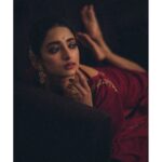 Ishaa Saha Instagram – বোলোনা রাধিকা তাকে,
যেও না, যেও না প্রিয়…. Somewhere In Peace