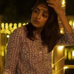 Ishaa Saha Instagram - মহাষ্টমী...✨ Home