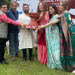 Ishaa Saha Instagram – The stunning GSOE Award trophy for 2023 is here!🏆 Unveiled by our incredible Brand Ambassador from France, Alice Bonnefoy (@alicebnnf), alongside Tollywood stars Ishaa Saha (@ishaasaha_official)and Shaantilal Mukherjee (@santilalmukherjee) . Get ready for a spectacular celebration of talent and creativity. 🌟🎥 #GSOEAwards2023

@porajoyed
@meaowpramanik @koel.m_

 #StarStuddedUnveiling #pujoasche #durgamaa #DurgaPujaSpectacle #maadurga #pujovibes #pujoasche #goodvibes #kolkatadurgapuja #instagram #maadurga #kolkata #durgapujadiaries #thegreatestshowonearth #gsoe #gsoe2023 𝒦𝑜𝓁𝓀𝒶𝓉𝒶 – 𝒯𝒽𝑒 𝒞𝒾𝓉𝓎 𝒪𝒻  𝒥𝑜𝓎