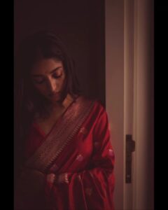 Ishaa Saha Instagram - ঠিক সন্ধ্যে নামার মুখে...........