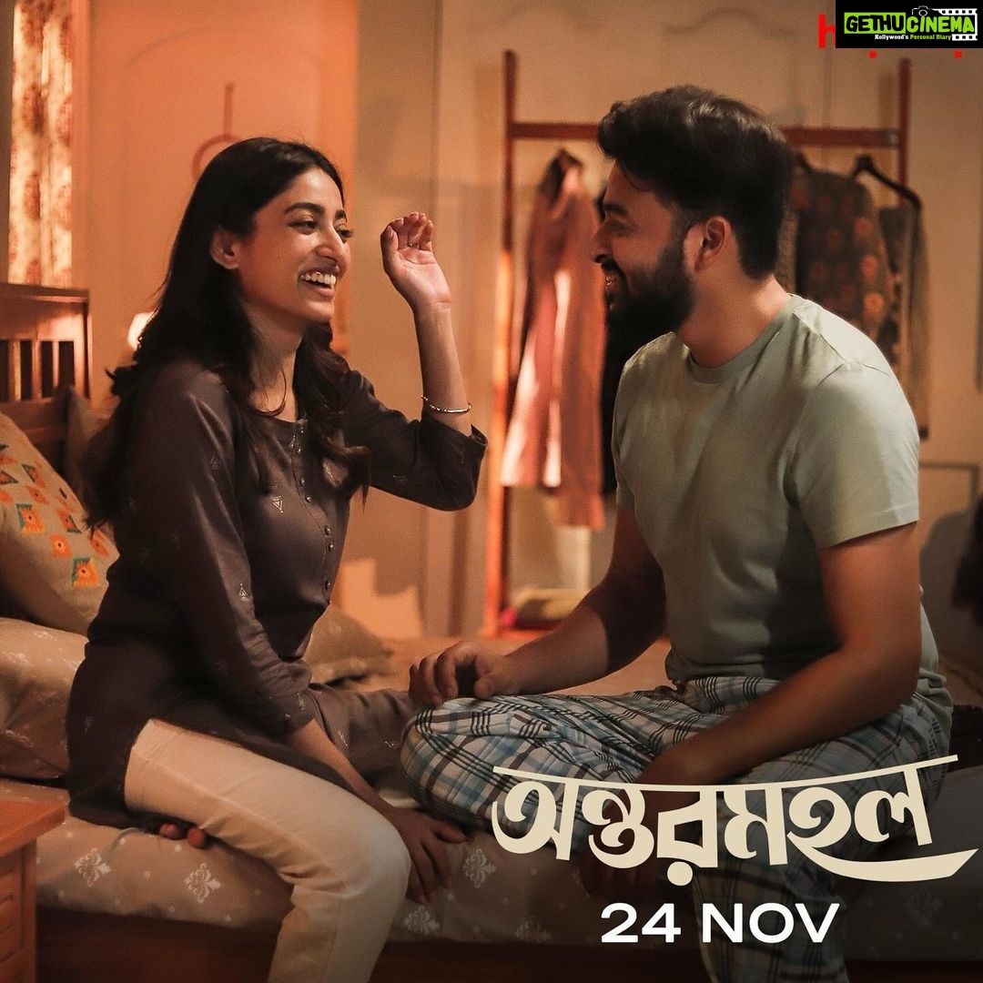 Ishaa Saha Instagram - বিয়ের আগে যেই প্রেমটা থাকে,সেটা কি বিয়ের পর থেকে যায়? #Antormahal directed by @aj_sen, written by @neelzpics, premieres on 24th November only on #hoichoi. @ishaasaha_official @arpan_avi_ghoshal @swastika023 @svfsocial