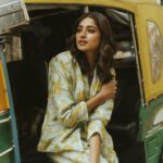 Ishaa Saha Instagram - 🛺🛺🛺 #promotiondays #EktuSoreBoshun #day1itwas 💋 @kunal_makeup_artist 🛺 👚 @tanideas 🛺 📸 @priyatoshsinharoy9