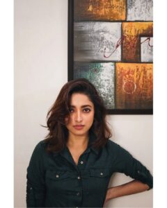 Ishaa Saha Instagram - Painting promises…....