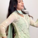 Ishaani Krishna Instagram - Get Unready with Me! My Nighttime Skincare Secret Double cleansing is the key to fresh skin! But the real magic happens when I introduce you to my beauty sleep saviour – @olayindia ’s Retinol 24 Cream! Why do I adore it? Because it’s a game-changer for beginners like me, plus it’s fragrance-free and super gentle on my skin. The secret sauce is the powerful retinol that tackles fine lines and wrinkles while niacinamide leaves my skin plump and radiant! Remember, it’s a ‘night-night’ treatment, so apply only at bedtime for maximum benefits. Sweet dreams and sweet skin, my friends! #Olay #OlayRetinol24 #Skincare #Retinol #OlayIndia