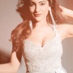 Ishita Raj Sharma Instagram - Aaja baija tu… . @dlmayaofficial @iam_rajinamdar