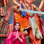 Ishita Raj Sharma Instagram - हे विघ्न विघनेश्वर, सब पर कृपा बनाए रखना🙏 #ganpatibappa Lal Bagh Cha Raja