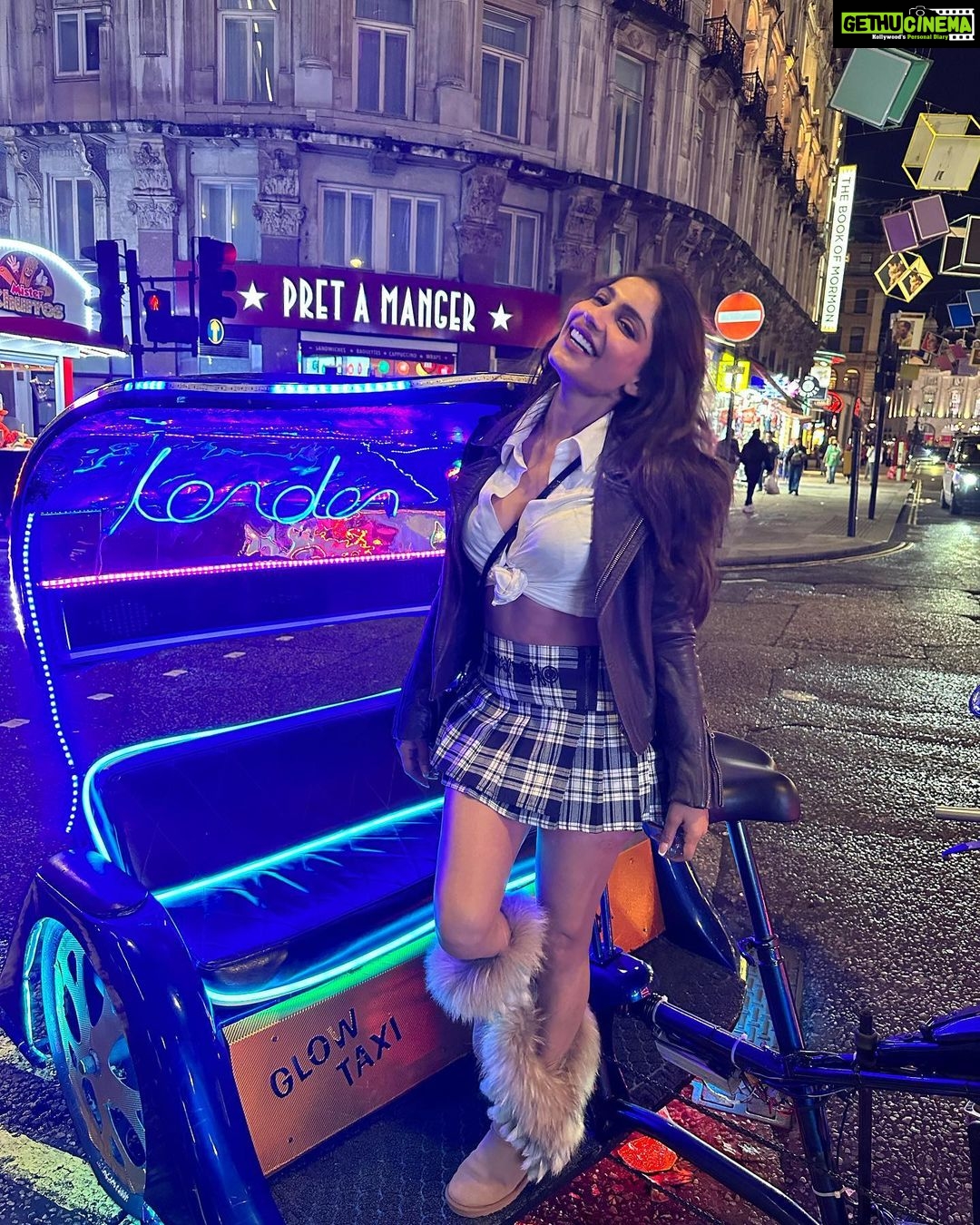 Ishita Raj Sharma Instagram - Because August ain’t over yet… London, UK