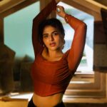 Iswarya Menon Instagram – DRIPPING in moonlight 🌚🤎 
.
📷 @irst_photography 
Mua @noormakeup_mehndi
@vgpgoldenbeachresort