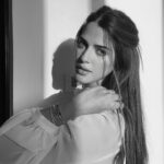 Izabelle Leite Instagram – progress is not linear 🩶 Doha