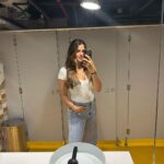 Izabelle Leite Instagram - going out with my kids is like a double workout 🏋️😂🙏🏻🩵🦕🧿 love you my giirl ( i did a dinosaur tattoo for her cause she loves dinoss ) Doha