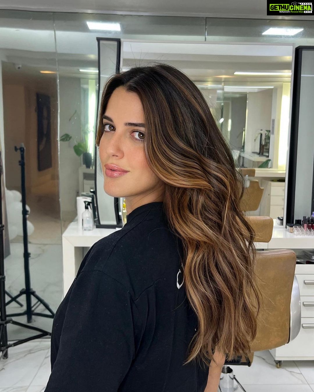 Izabelle Leite Instagram - by @huguinhoperez 😮💨👌🏻💇🏻♀️🤍 João Pessoa, Brazil