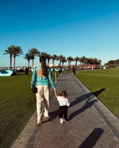 Izabelle Leite Instagram - when the little one is playing,
mommy is resting with her next one
😌💕🪬✨