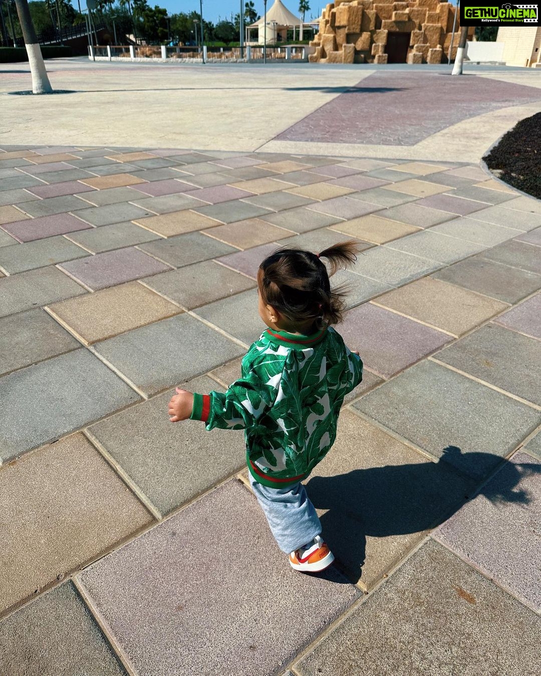 Izabelle Leite Instagram - little moments big memories 🥰🥹🧿 Alkhor Park & Zoo-Qatar