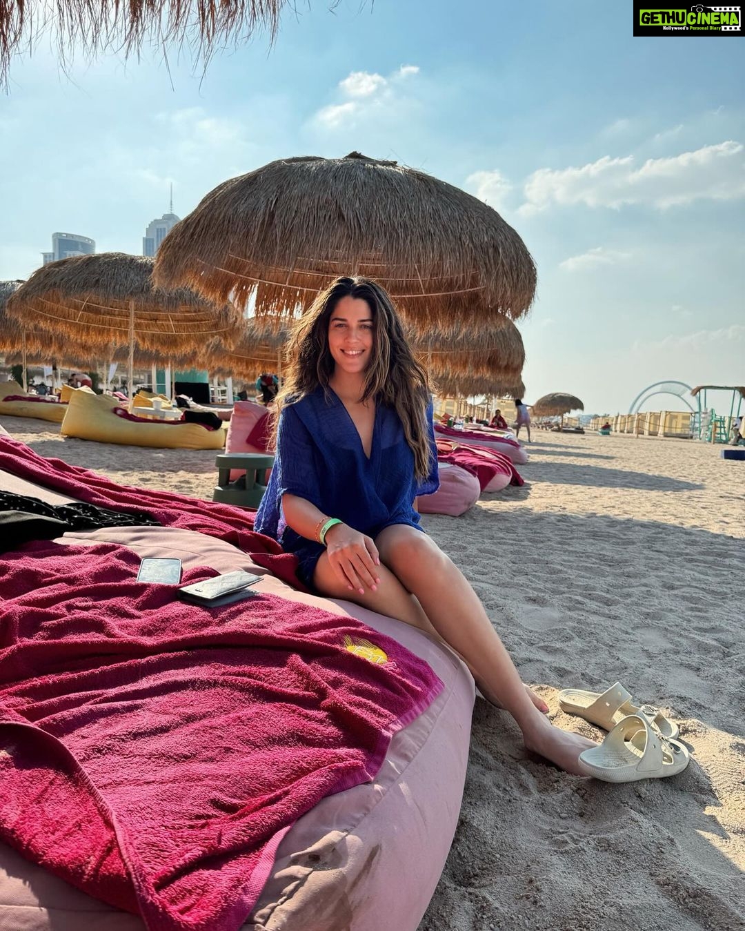 Izabelle Leite Instagram - blessed morning 🌞🌸🦁🧿 Doha