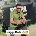 Jackie Shroff Instagram – Jackie Shroff Graces the carpet for the screening of “Pippa”!!! 🔥🤩
#jackieshroff #BollywoodNow #Pippa