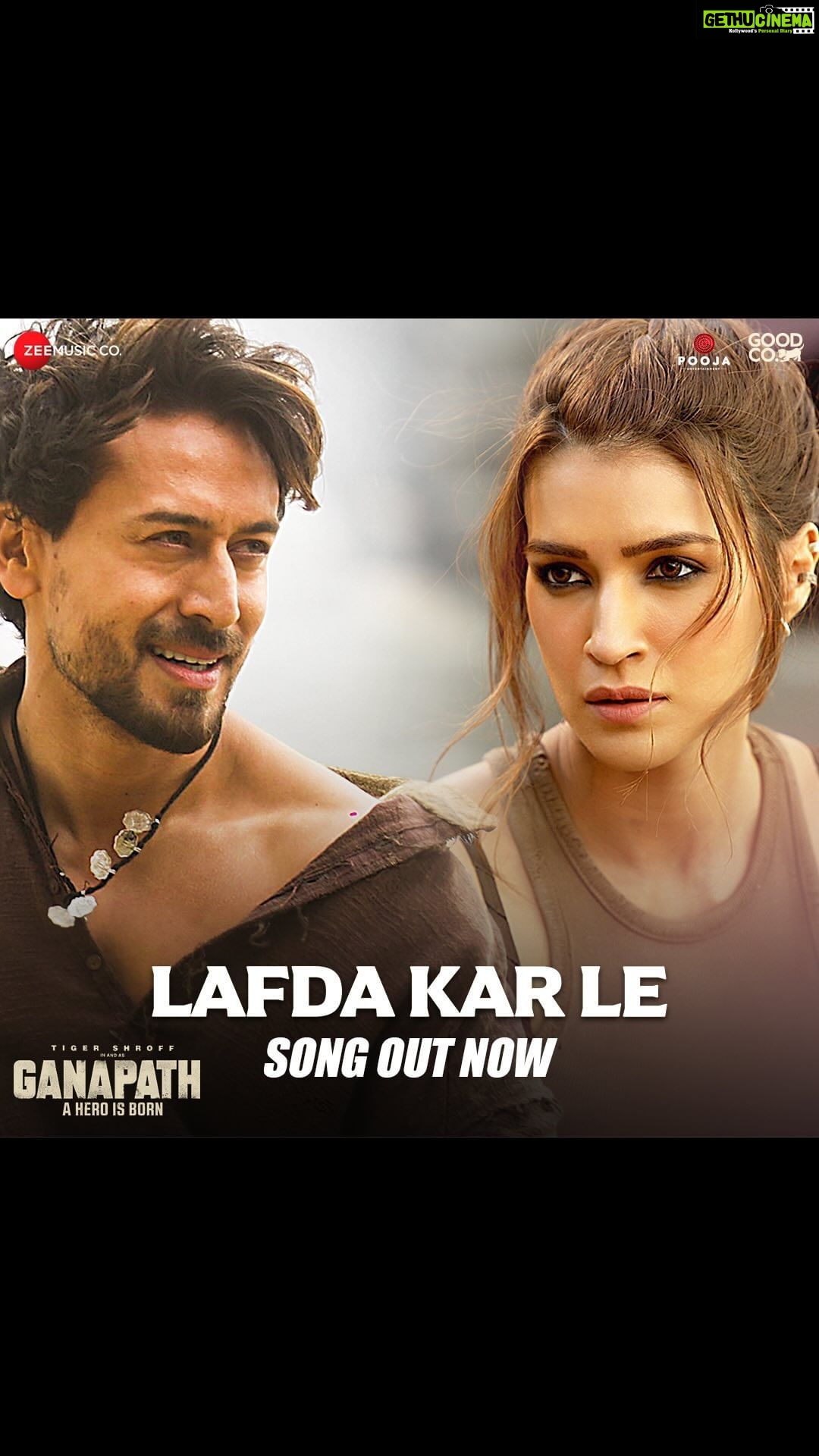 Jackky Bhagnani Instagram - Experience drama, laughter, and a whole lot of love only with #LafdaKarle ❤️🔥 Song out now! ✨ @amitabhbachchan @vashubhagnani @tigerjackieshroff @kritisanon @jackkybhagnani #VikasBahl @deepshikhadeshmukh @pooja_ent @virajsawant #GoodCo @slglobal001 @pvrpictures @itsamittrivedi @swanandkirkire @nikhitagandhiofficial #UrmilaSutar #ShadabRayeen #PukhrajSonkar #AnupGandharla #KruteeTrivedi