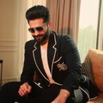 Jackky Bhagnani Instagram - Embracing the calm of sunset, grateful for the journey that led to #Ganapath. Stay tuned for its release on October 20th 🎥 #Ganapath #ProducerJourney #StyleWithJB Outfit @snbyshantanunikhil Shoes @dmodotofficial Styled by @anshikaav Assisted by @bhatia_tanisha HMU by @luv_hans77 Shot by @ajayjangidphotography