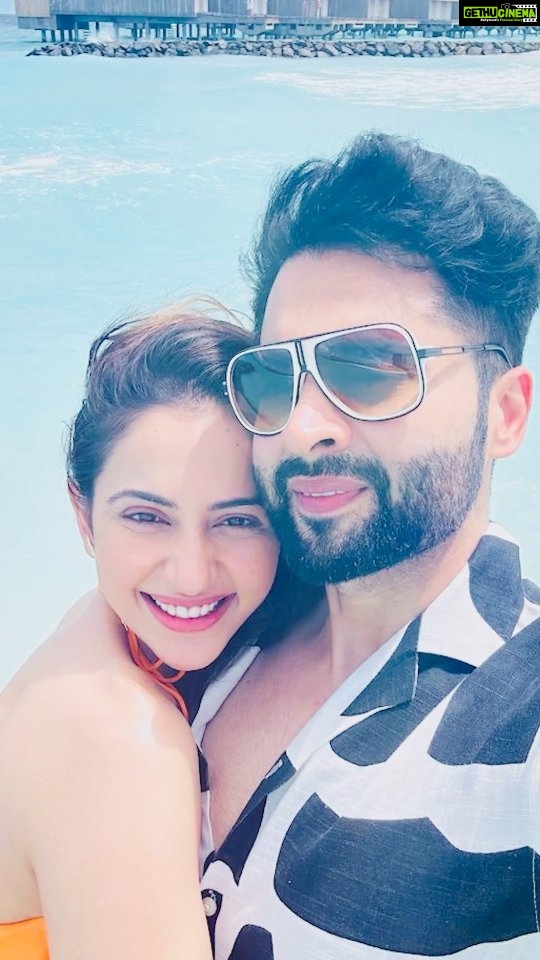Jackky Bhagnani Instagram - On your special day, I want to express my admiration for the one who always leaves me in awe. With you, every day feels like an incredible journey, and there's never a dull moment. You're more than just my companion; you're my confidant, my partner-in-crime, and the one who fills my life with love and laughter. On your big day, I wish you everything you have ever dreamt of, and more. May all your dreams come true because you only and only deserve the absolute best in life. Happy Birthday to the one who makes every day extraordinary! 🎂🎈🥂 @rakulpreet