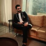 Jackky Bhagnani Instagram - Embracing the calm of sunset, grateful for the journey that led to #Ganapath. Stay tuned for its release on October 20th 🎥 #Ganapath #ProducerJourney #StyleWithJB Outfit @snbyshantanunikhil Shoes @dmodotofficial Styled by @anshikaav Assisted by @bhatia_tanisha HMU by @luv_hans77 Shot by @ajayjangidphotography