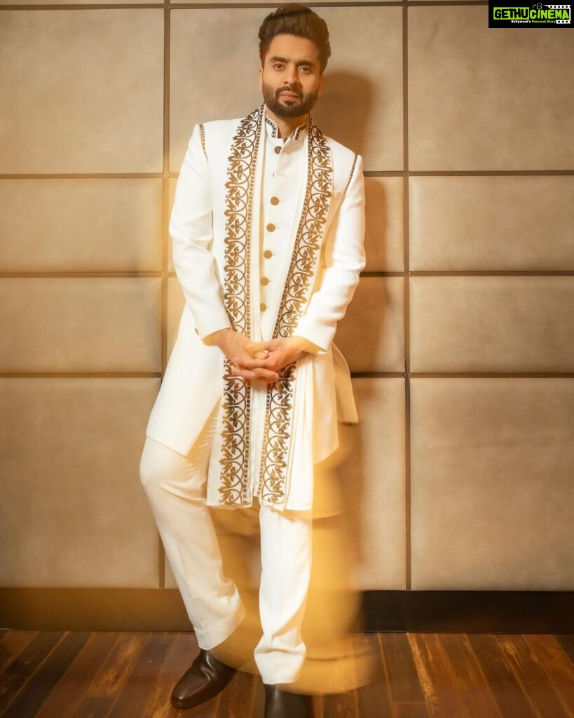 Jackky Bhagnani Instagram - Channeling those festive vibes in style! #StyleWithJB Outfit @adityasachdevamen Shoes @dmodotofficial Styled by @anshikaav Assisted by @bhatia_tanisha HMU @luv_hans77 Shot by @deepak_das_photography