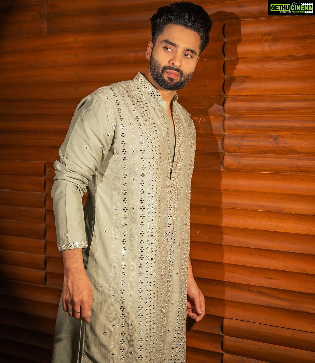 Jackky Bhagnani Instagram - Outfit of the day: Festival Edition! #StyleWithJB Outfit @kalkifashion @kalkimen Shoes @heelandbucklelondon Styled by @anshikaav Assisted by @bhatia_tanisha HMU @luv_hans77 Shot by @deepak_das_photography