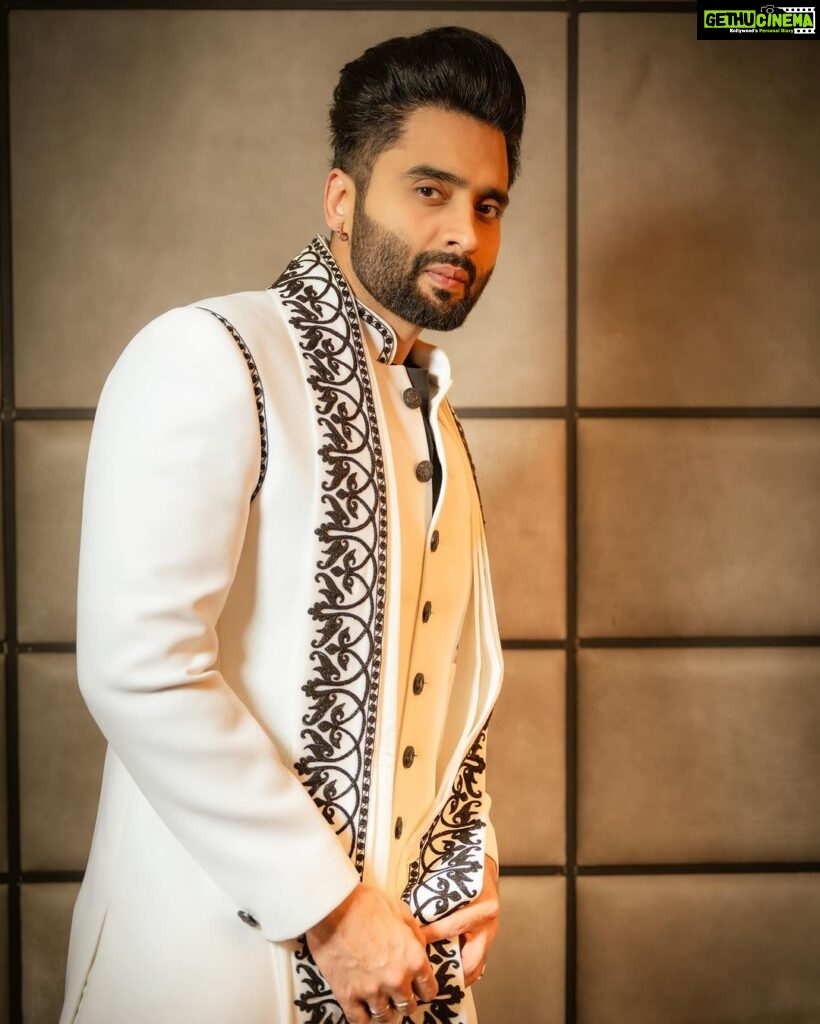 Jackky Bhagnani Instagram - Channeling those festive vibes in style! #StyleWithJB Outfit @adityasachdevamen Shoes @dmodotofficial Styled by @anshikaav Assisted by @bhatia_tanisha HMU @luv_hans77 Shot by @deepak_das_photography