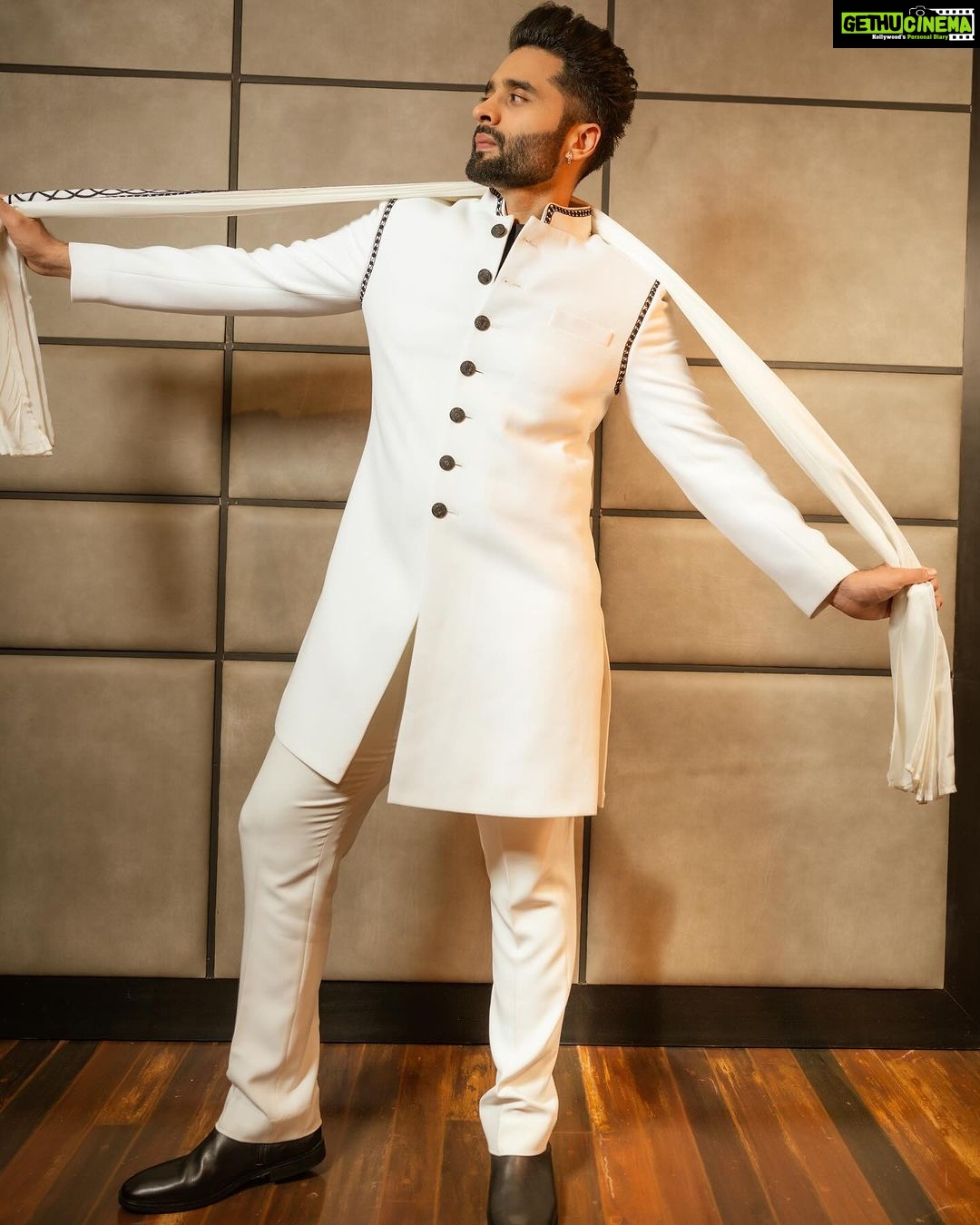 Jackky Bhagnani Instagram - Channeling those festive vibes in style! #StyleWithJB Outfit @adityasachdevamen Shoes @dmodotofficial Styled by @anshikaav Assisted by @bhatia_tanisha HMU @luv_hans77 Shot by @deepak_das_photography