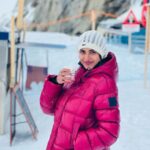Janani Ashok Kumar Instagram – Sipping on #hotchocolate on Top Of Europe, which remained hot only for 30 seconds haha 😅.

It was -4°C @jungfraujochtopofeurope one of the most distinctive sights of the Swiss Alps.

I must say the hot chocolates are so special there never miss to taste one, when get to visit Switzerland 🫠✨💫💯
–

📸: @madhumitha_sivasankar Jungfraujoch – Top of Europe