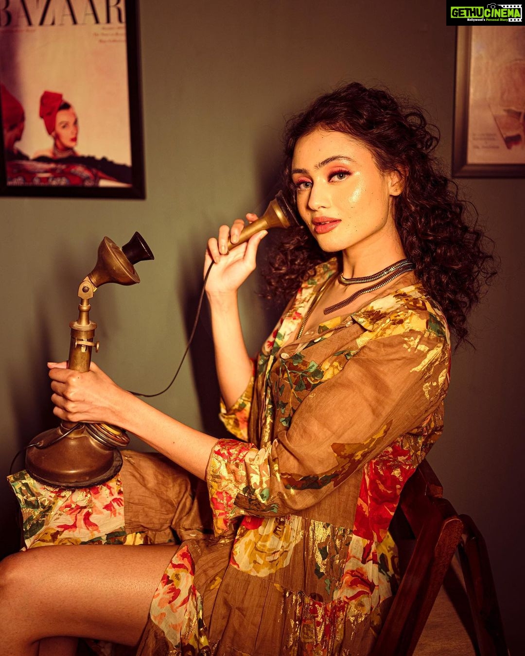 Janki Bodiwala Instagram - Helloo…. . . Shot by @theabhivalera Hmu & Styled by @aanalsavaliya #feel #youandme #letsgo