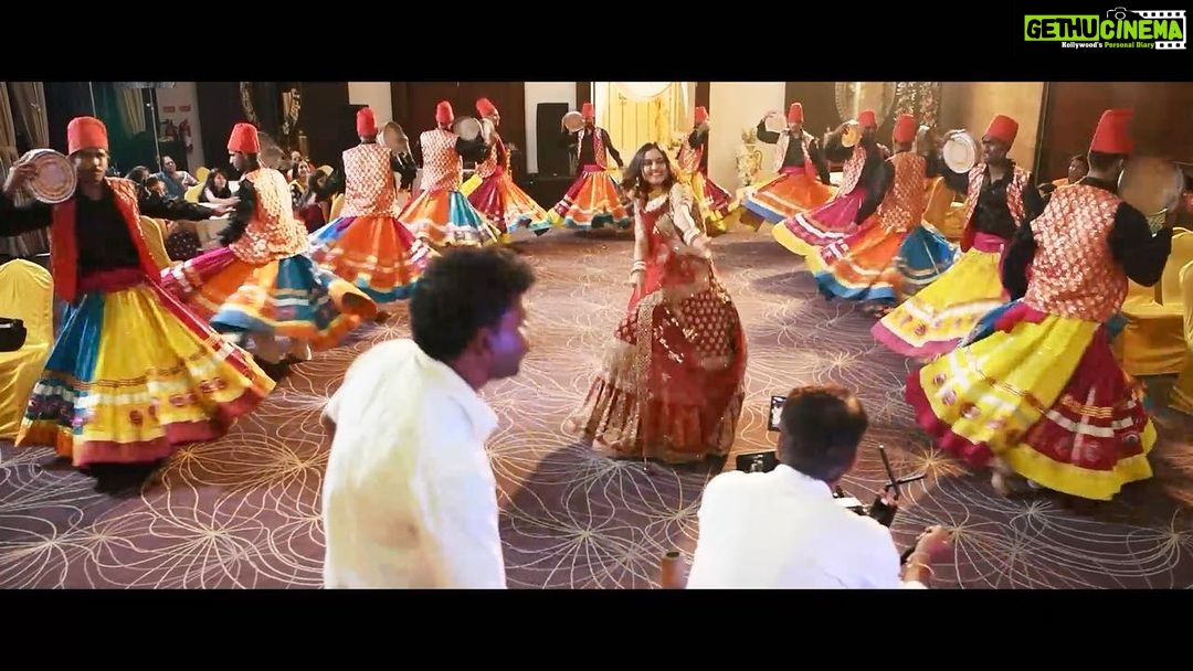 Janki Bodiwala Instagram - Making of “NAADI DOSH” film in cinemas near you 🎬 . Loveddd this bts 😍