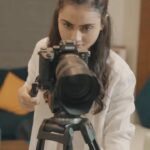 Janki Bodiwala Instagram - Let everyone see the world through your lens, just like I did with my all new vivo X80 Series! #CinematographyRedefined Campaign by @artmenfilms #vivoX80series #vivoGujarat #trendalert #vivoSmartphones DOP : @shutter_eye_pictures Direction : @hiteshkuchb Post production : @shutter_eye_pictures Makeup and hair : @sia_makeup_artistry and team