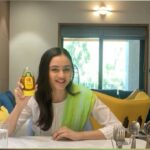 Janki Bodiwala Instagram - તમારા દિવસની શરૂઆત કરવા માટે સારી રોગપ્રતિકારક શક્તિ અને આરોગ્ય જરૂરી છે. હું આખો દિવસ સ્વસ્થ અને ફિટ છું તેની ખાતરી કરવા માટે, હું મારા દિવસની શરૂઆત ડાબર હની સાથે કરું છું. ડાબર મધ 100% શુદ્ધ, કુદરતી છે અને આપણી રોગપ્રતિકારક શક્તિને વધારવામાં મદદ કરે છે. હું વધુ મહેનતુ, સ્વસ્થ અનુભવું છું અને હું મારા દિવસ માટે હંમેશા ઉત્સાહિત રહું છું. ડાબર હનીનો આભાર, મને મારી સવારની શરૂઆત કરવા માટે કંઈક નવું મળ્યું છે #ad #DaburHoney #World'sNo.1 #Healthy #pure #ImmunityBooster #honey #natural Managed by @fatctalents