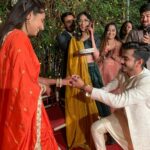 Janki Bodiwala Instagram - Hein sauda khara khara❤️💍👩‍❤️‍👨👯‍♀️