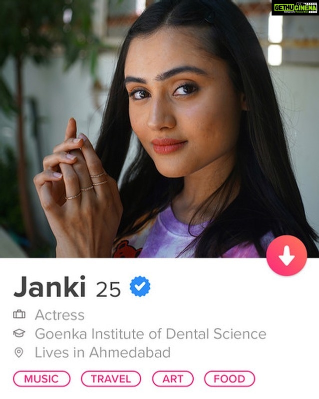 Janki Bodiwala Instagram - Well ...This is my current Tinder profile picture I think I really need to change it🤔 can y'all help me decide?😬 swipe ⏩and comment your vote! @tinder_india #tindergujarat . Pictures by @aanandshukla 📸 #precommittedpost Campaign managed by @fatctalents