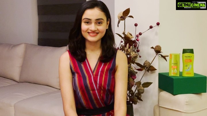 Janki Bodiwala Instagram - A very Happy Women’s Day to all the beautiful women! We women must have each other’s back. And I’ve got your back for healthy and luscious hair. Trichup Hair Fall Control Oil is crafted from Mother Nature’s finest herbs and Ayurvedic methods which helps in providing effective damage control. Trichup Hair Fall Control Shampoo is the saviour for your hair. Because with Trichup every-day is a good hair day! @trichup_india @vasuhealthcare #BackToNature #Care4Hair #TrichupHairCare #VasuHealthcare