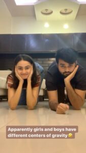 Janki Bodiwala Instagram - Jorr thi ayiiii 🤣🤣 ........try this with your brother’s 🤪 i bet they won’t be able to do it!!! @dhrupad_bodiwala36 🐒